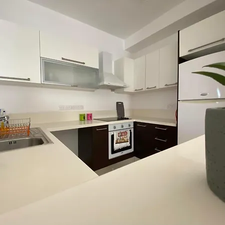 Aphrodite Gardens 2 Bedroom Daire *